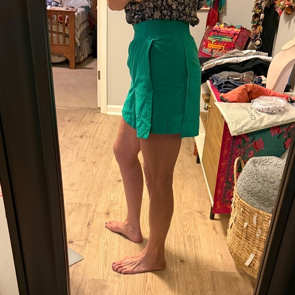 Lululemon Athletica High Waist Green Shorts - Picture 6 of 6